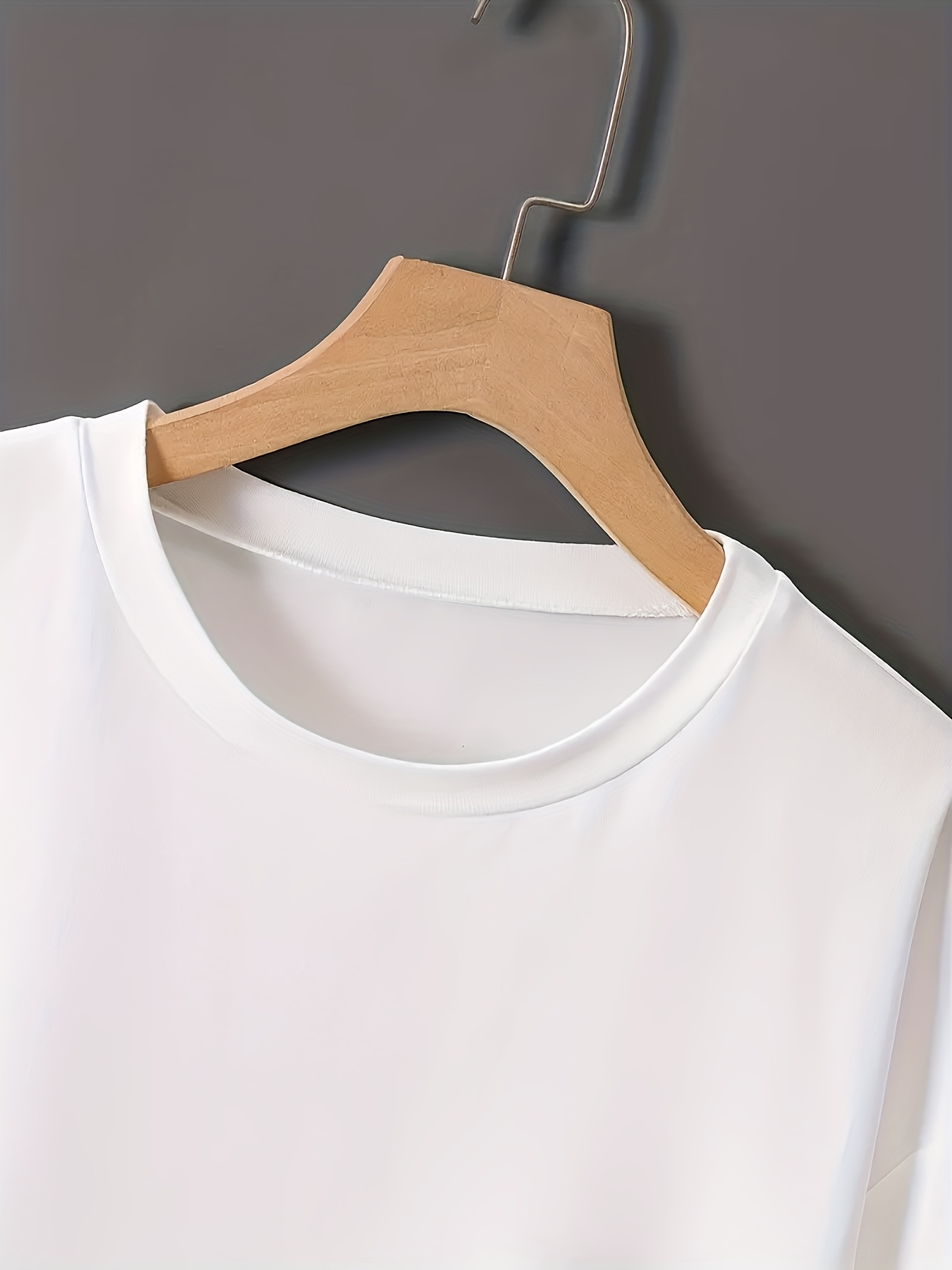 Koszulka z nadrukiem retro zes – Summer Clothing Must Haves recenzja i cena